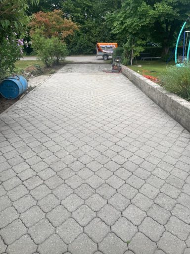 Hofreinigung in Laufen im Juli 2026 Nachher Hofreinigung in Laufen im Juli 2026 Nachher