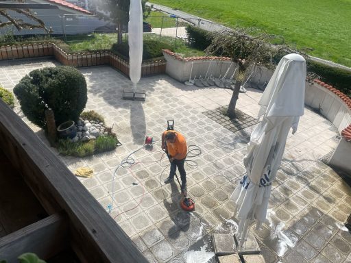 Außenreinigung Cafe Heutau Siegsdorf/Heutau Mai 25