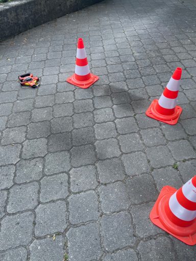 Weitere Schadensregulierung eines Ölschadens in Laufen im Juni 2026 Vorher Weitere Schadensregulierung eines Ölschadens in Laufen im Juni 2026 Vorher